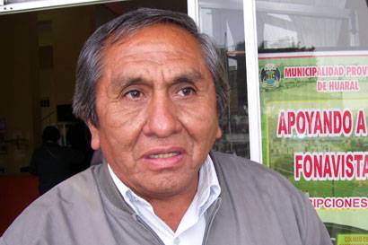 Luis-de-la-Cruz-Ponce-Alc-Lampian Alcalde de Lampián.