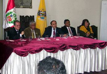 Delegación sanmarquina en palacio municipal de Huaral.